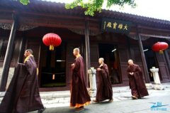 济南灵岩寺 体验清修静心的慢旅程