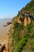 北纬30度线上最美海边悬崖栈道